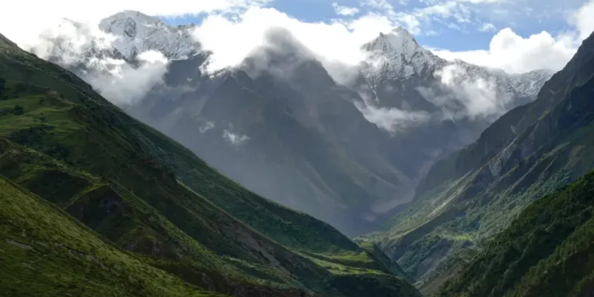 Customize Manaslu and Tsum Valley Trekking- 16 Days